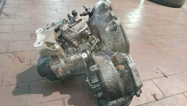 Foto: SCHALTGETRIEBE F13 4,18 eines Opel Corsa 1.4 16V GLS