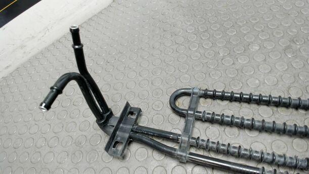 Foto: KÜHLROHR SERVOLENKUNG eines Mercedes-Benz C 200 CDI DPF GLS