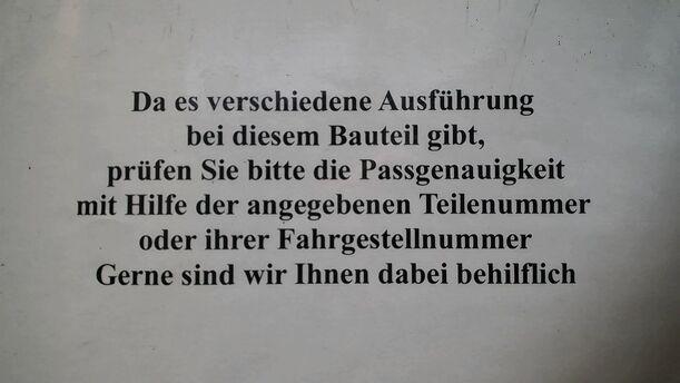 Foto: DISPLAY/ BILDSCHIRM eines Opel Corsa 1.4 16V