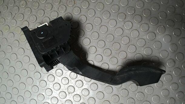 Foto: GASPEDAL eines Opel Corsa 1.4 16V