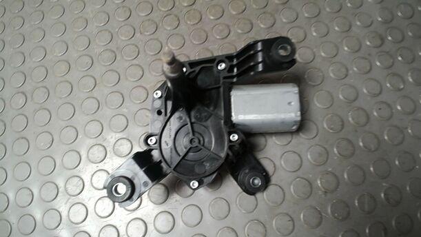 Foto: SCHEIBENWISCHERMOTOR HINTEN eines Opel Corsa 1.4 16V