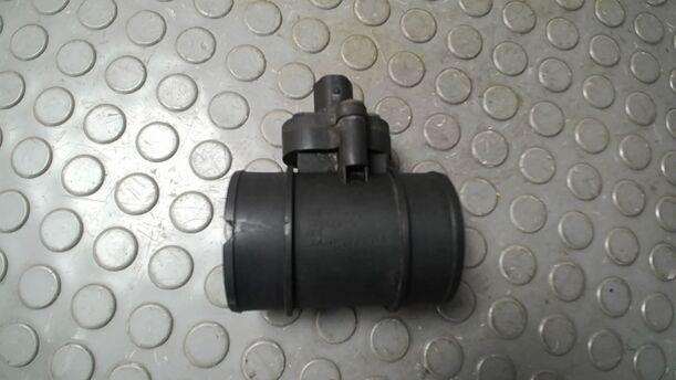 Foto: LUFTMASSENMESSER eines Opel Corsa 1.4 16V