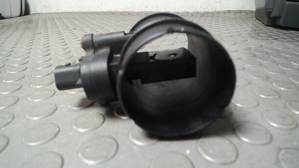 Foto: LUFTMASSENMESSER eines Opel Corsa 1.4 16V