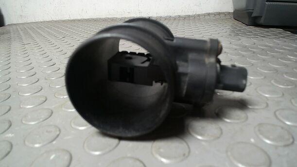 Foto: LUFTMASSENMESSER eines Opel Corsa 1.4 16V