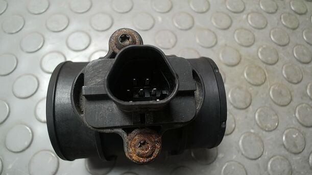 Foto: LUFTMASSENMESSER eines Opel Corsa 1.4 16V