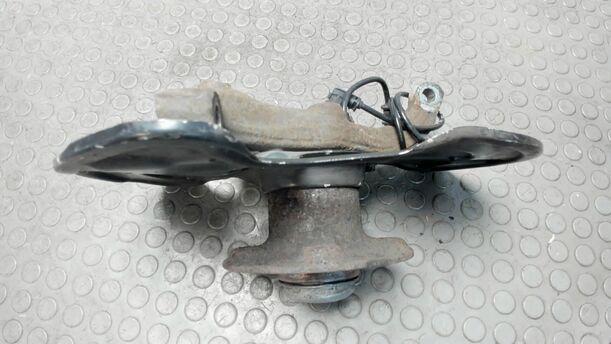 Foto: ACHSSCHENKEL VORNE LINKS eines Mercedes-Benz C 200 CDI DPF