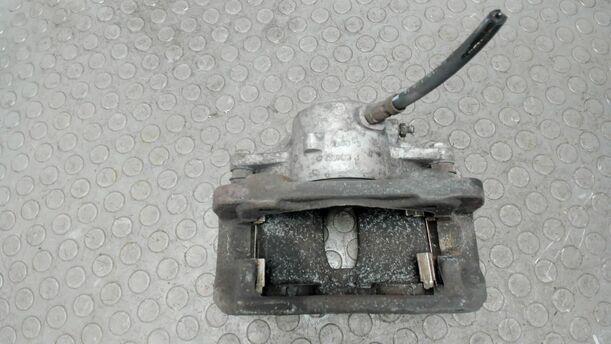 Foto: BREMSSATTEL VORNE LINKS eines Mercedes-Benz C 200 CDI DPF