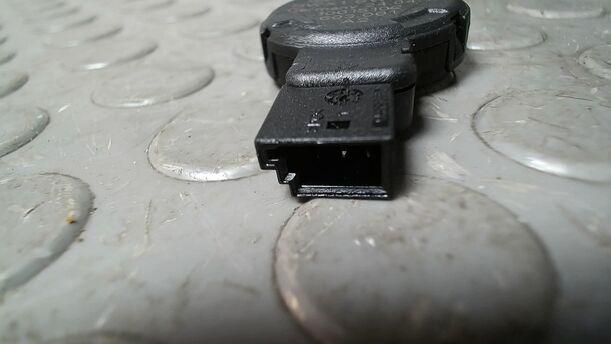 Foto: REGENSENSOR eines Opel Corsa 1.4 16V