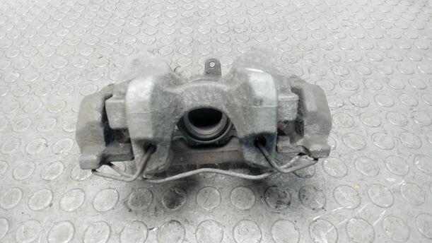 Foto: BREMSSATTEL HINTEN RECHTS eines Mercedes-Benz C 200 CDI DPF