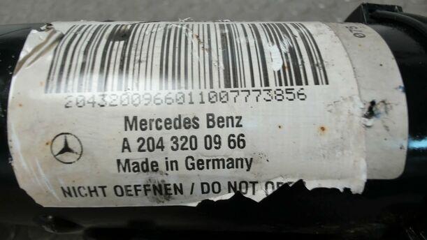 Foto: FEDERBEIN VORNE LINKS eines Mercedes-Benz C 200 CDI DPF