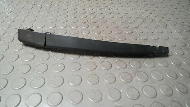Foto: SCHEIBENWISCHERARM HINTEN eines Opel Corsa 1.4 16V