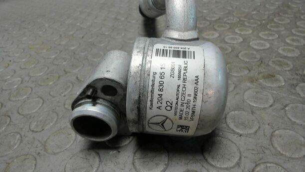Foto: KLIMALEITUNG / KLIMASCHLAUCH eines Mercedes-Benz C 200 CDI DPF