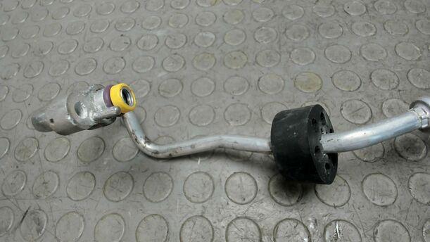 Foto: KLIMALEITUNG / KLIMASCHLAUCH eines Mercedes-Benz C 200 CDI DPF