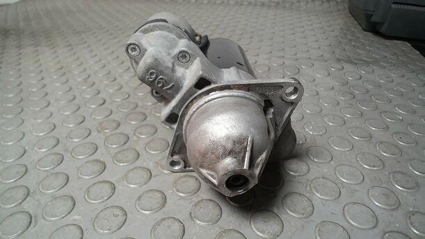 Foto: ANLASSER/ STARTER BOSCH eines Opel Corsa 1.4 16V Cup