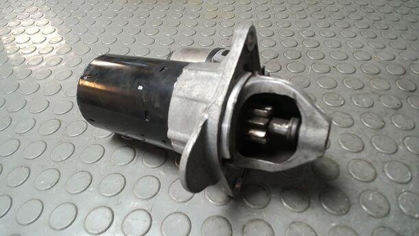 Foto: ANLASSER/ STARTER BOSCH eines Opel Corsa 1.4 16V Cup