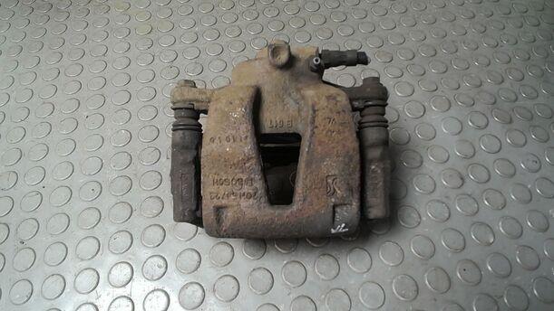Foto: BREMSSATTEL VORN LINKS ( BOSCH ) eines Opel Corsa 1.4 16V Cup