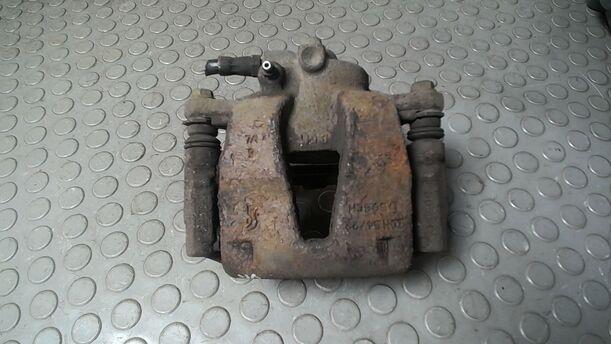 Foto: BREMSSATTEL VORN RECHTS ( BOSCH ) eines Opel Corsa 1.4 16V Cup