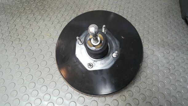 Foto: BREMSKRAFTVERSTÄRKER eines Opel Corsa 1.4 16V Cup