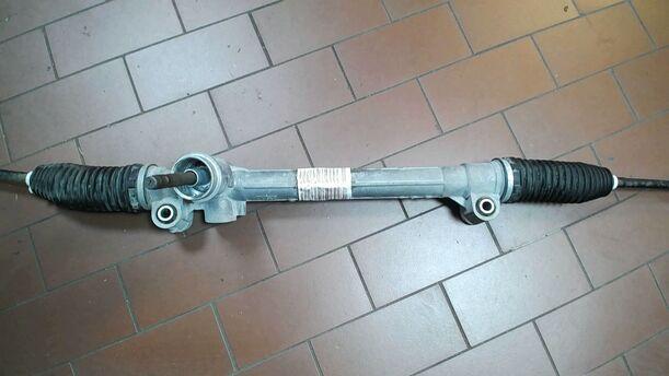 Foto: LENKUNG/ LENKGETRIEBE ( TRW ) eines Opel Corsa 1.4 16V Cup