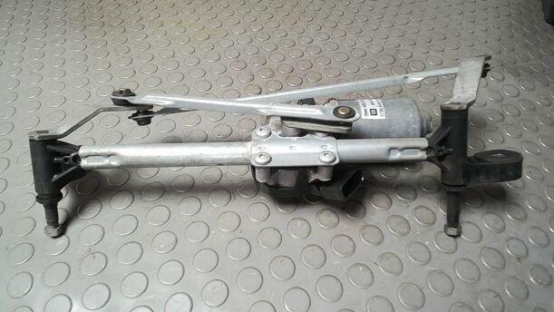 Foto: SCHEIBENWISCHERMOTOR VORN eines Opel Corsa 1.4 16V Cup