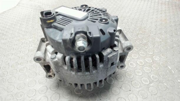 Foto: LICHTMASCHINE / GENERATOR ( 150 A ) eines Mercedes-Benz C 200 CDI DPF Cup