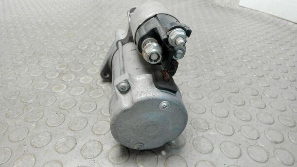 Foto: ANLASSER / STARTER eines Mercedes-Benz C 200 CDI DPF Cup