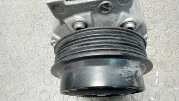Foto: KLIMAKOMPRESSOR eines Mercedes-Benz C 200 CDI DPF Cup