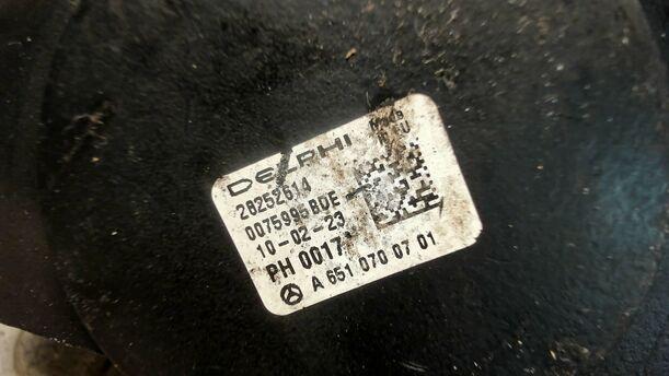Foto: DIESELHOCHDRUCKPUMPE eines Mercedes-Benz C 200 CDI DPF Cup