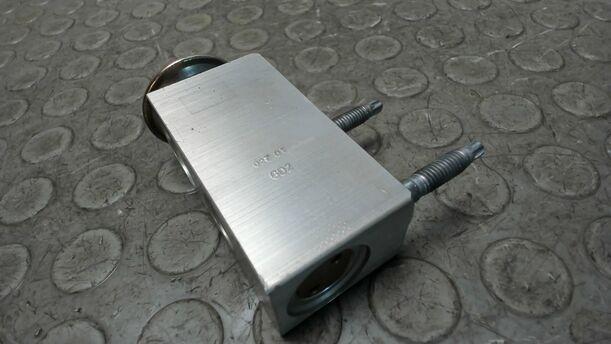 Foto: EXPANSIONSVENTIL eines Mercedes-Benz C 200 CDI DPF Cup