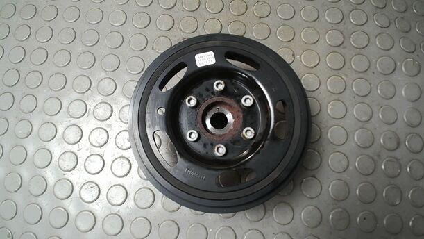 Foto: RIEMENSCHEIBE KURBELWELLE eines Opel Corsa 1.4 16V Cup
