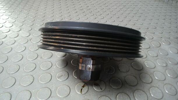 Foto: RIEMENSCHEIBE KURBELWELLE eines Opel Corsa 1.4 16V Cup
