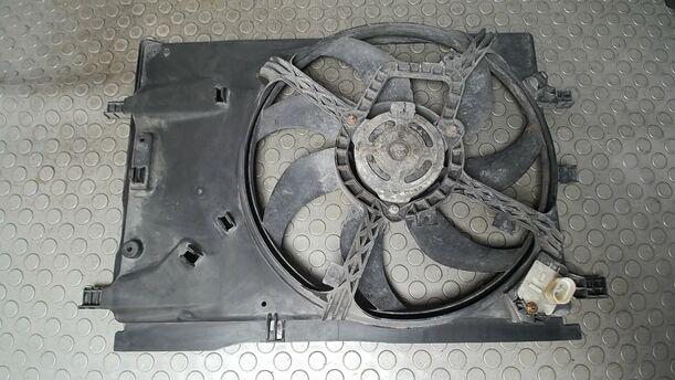 Foto: ELEKTROLÜFTER eines Opel Corsa 1.4 16V Cup