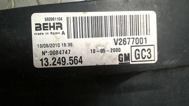 Foto: ELEKTROLÜFTER eines Opel Corsa 1.4 16V Cup