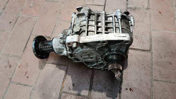 Foto: VERTEILERGETRIEBE eines Hyundai Santa Fe 2.2 CRDi 4WD Cup