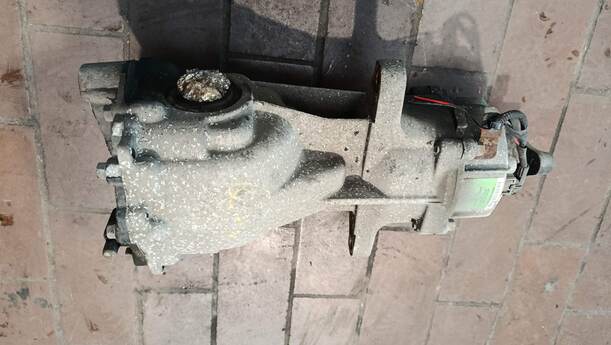 Foto: HINTERACHSGETRIEBE / DIFFERENTIAL eines Hyundai Santa Fe 2.2 CRDi 4WD Cup