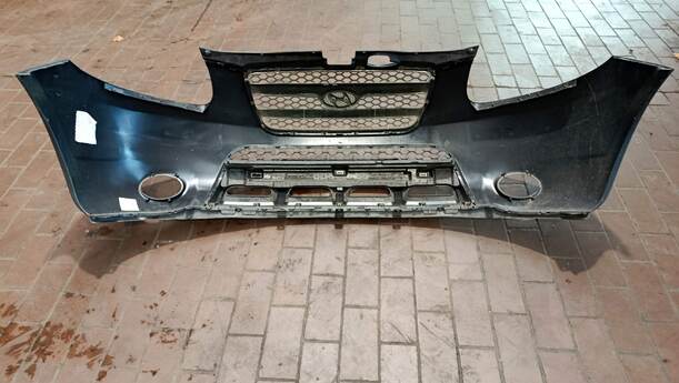 Foto: STOSSFÄNGER / STOßSTANGE VORNE eines Hyundai Santa Fe 2.2 CRDi 4WD Cup
