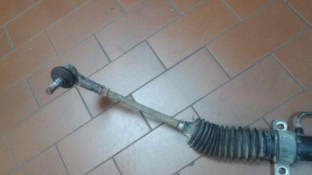 Foto: SERVOLENKUNG HYDRAULISCH eines Mazda Demio 1.4 Cup