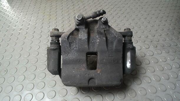 Foto: BREMSSATTEL VORN LINKS eines Opel Insignia 2.0 CDTI Sports Tourer Cup