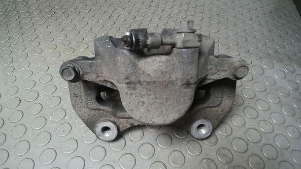 Foto: BREMSSATTEL VORN LINKS eines Opel Insignia 2.0 CDTI Sports Tourer Cup