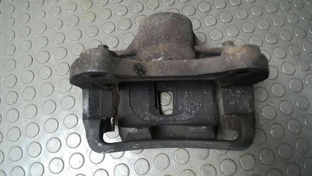 Foto: BREMSSATTEL VORN LINKS eines Opel Insignia 2.0 CDTI Sports Tourer Cup