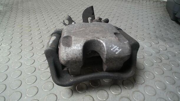 Foto: BREMSSATTEL HINTEN LINKS ( TRW ) eines Opel Insignia 2.0 CDTI Sports Tourer