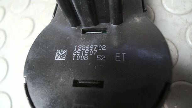 Foto: LICHTSCHALTER ( NEBELSCHEINWERFER ) eines Opel Insignia 2.0 CDTI Sports Tourer