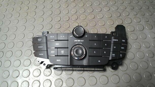 Foto: RADIO BEDIENTEIL eines Opel Insignia 2.0 CDTI Sports Tourer CL