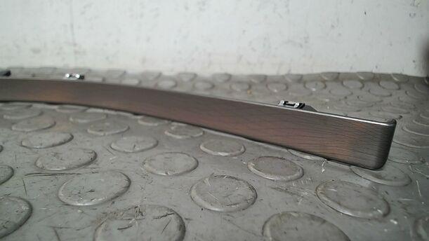 Foto: BLENDE ARMATURENTAFEL OBEN LINKS eines Opel Insignia 2.0 CDTI Sports Tourer CL