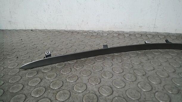 Foto: BLENDE ARMATURENTAFEL OBEN LINKS eines Opel Insignia 2.0 CDTI Sports Tourer CL
