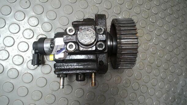Foto: DIESELEINSPRITZPUMPE A20DTH eines Opel Insignia 2.0 CDTI Sports Tourer CL