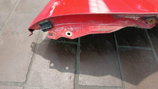 Foto: KOTFLÜGEL VORN LINKS eines Nissan Micra 1.0 CL