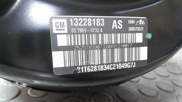Foto: BREMSKRAFTVERSTÄRKER ( ATE ) eines Opel Insignia 2.0 CDTI Sports Tourer CL