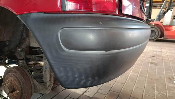 Foto: STOSSSTANGE / STOSSFÄNGER HINTEN eines Nissan Micra 1.0 CL