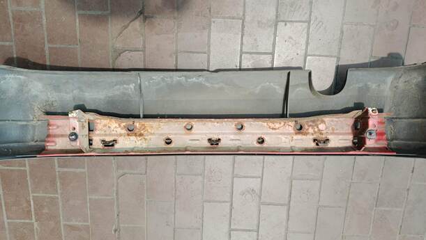 Foto: STOSSSTANGE / STOSSFÄNGER HINTEN eines Nissan Micra 1.0 CL